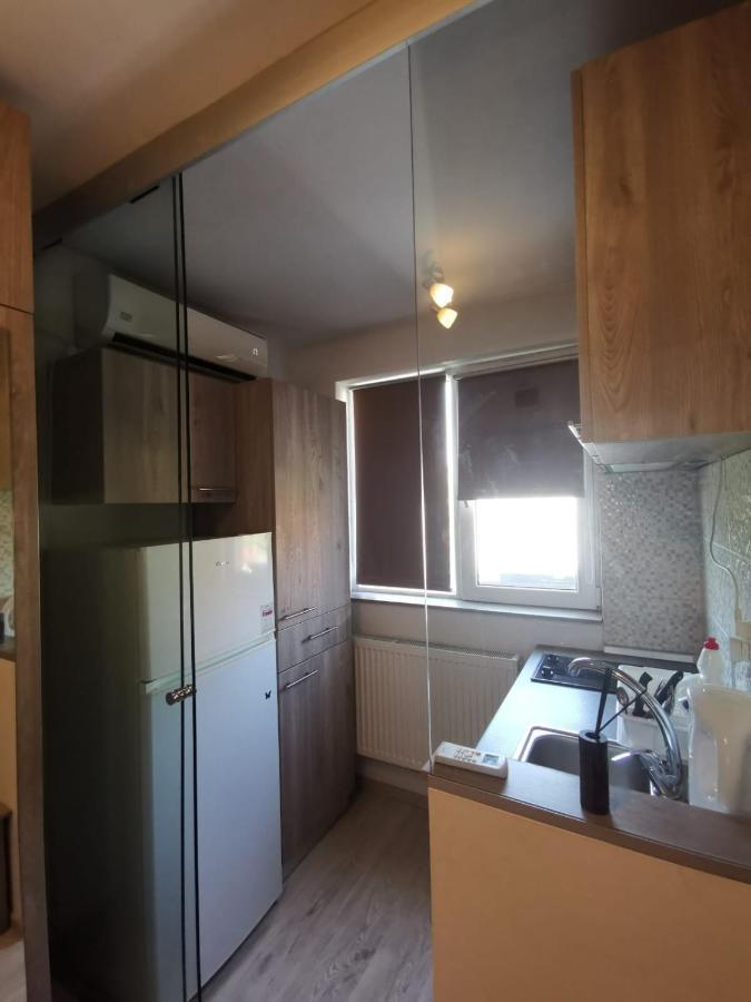 Holidays Inn Studio Βουκουρέστι Εξωτερικό φωτογραφία